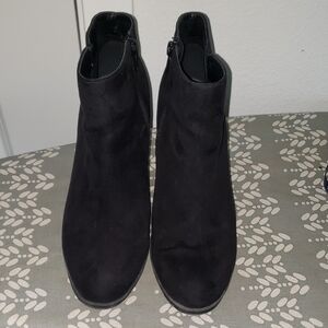 Banana Republic Black Ankle Booties with Chunky Heel